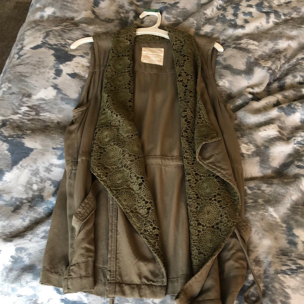 Sleeveless wrap cardigan